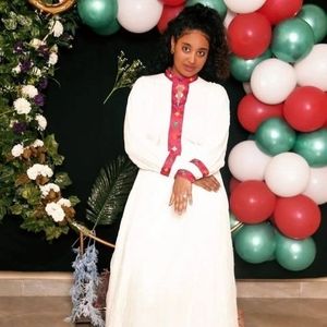 Meet your Posher, Dibora